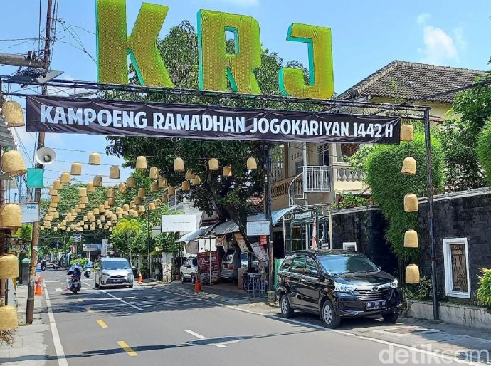 Berburu Takjil Di Dua Pasar Ramadan Paling Populer Di Jogja - Bakpia ...